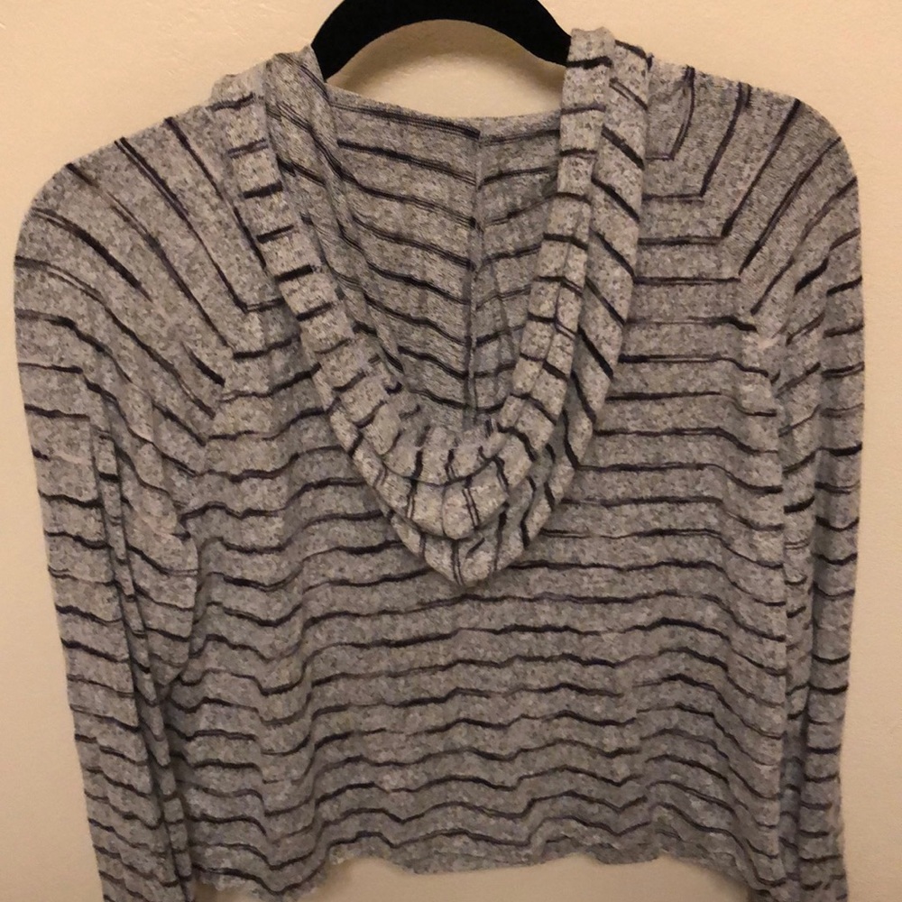 Light sweater - Picture 2 of 2
